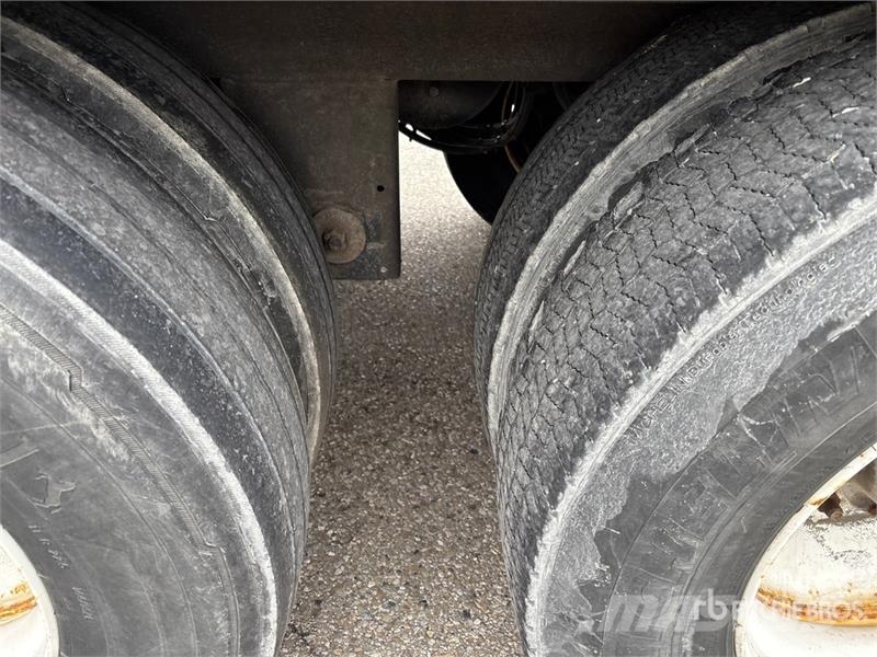 Manac 92253A811 53 ft x 102 in T/A Van Trailer Прицепы-фургоны