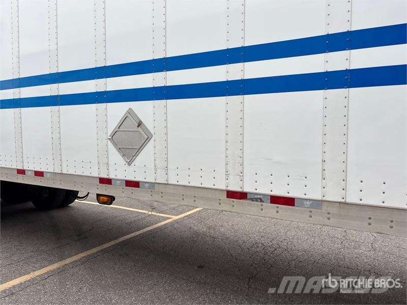 Manac 92253A811 53 ft x 102 in T/A Van Trailer Причепи-фургони