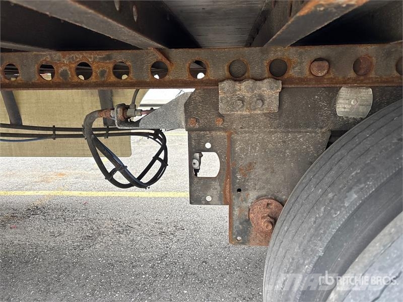 Manac 92253A811 53 ft x 102 in T/A Van Trailer Причепи-фургони