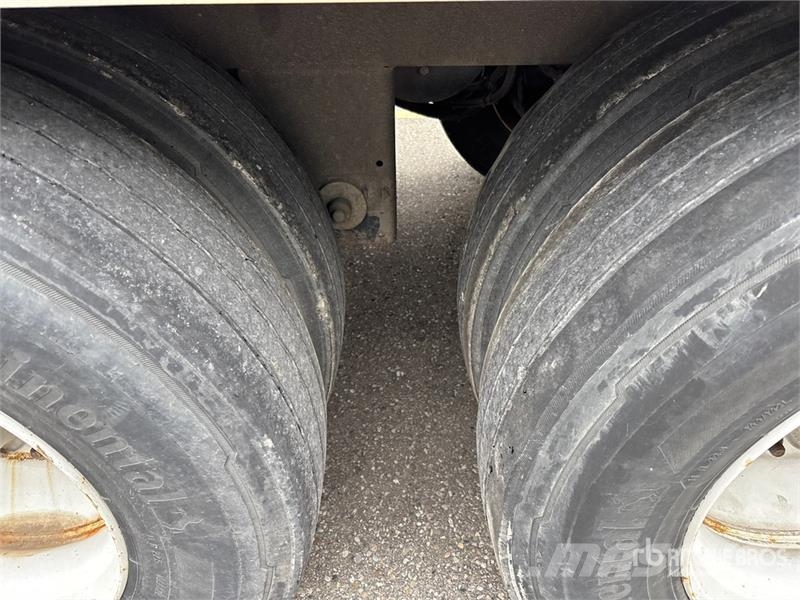 Manac 92253A811 53 ft x 102 in T/A Van Trailer Прицепы-фургоны