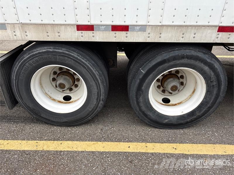 Manac 92253A811 53 ft x 102 in T/A Van Trailer Причепи-фургони