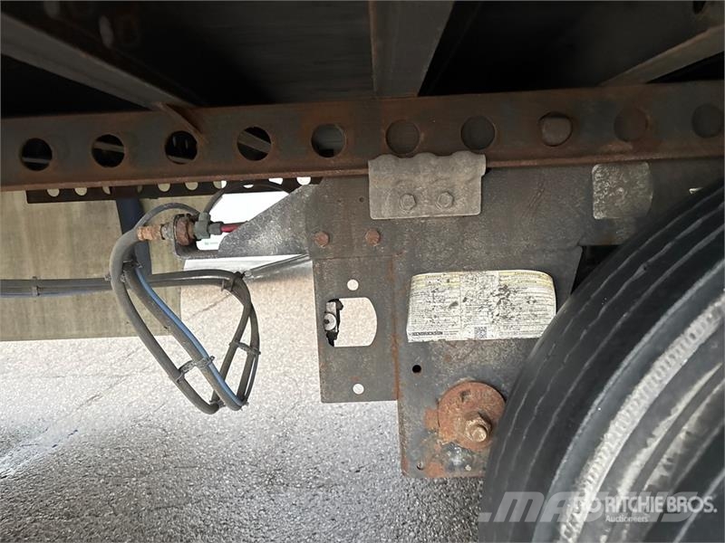 Manac 92253A811 53 ft x 102 in T/A Van Trailer Van Body Trailers