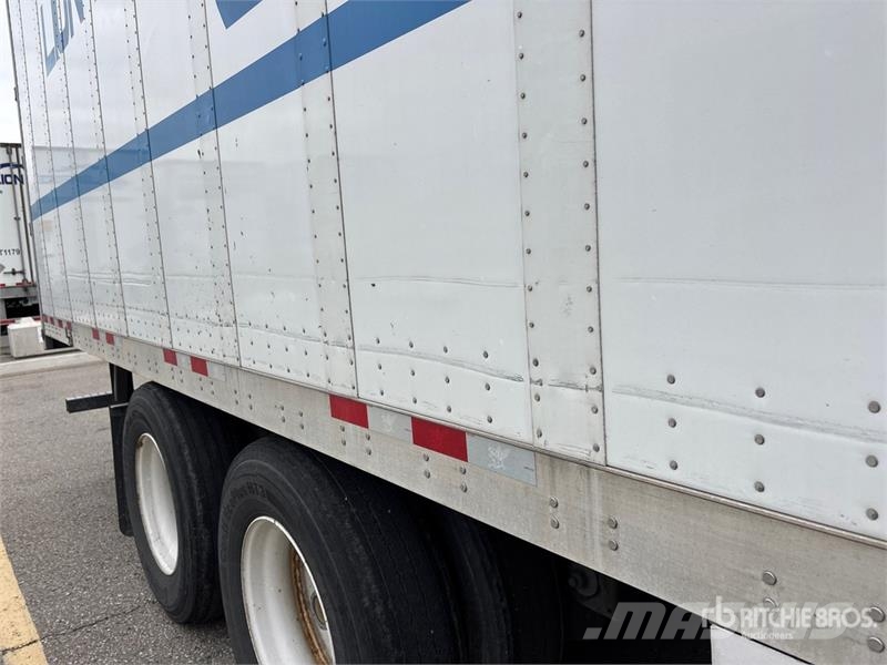 Manac 92253A811 53 ft x 102 in T/A Van Trailer Причепи-фургони