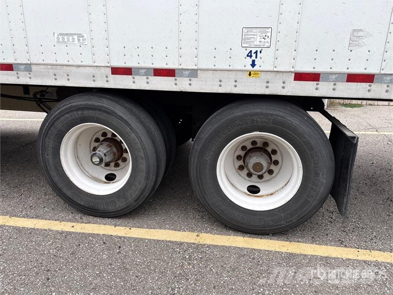 Manac 92253A811 53 ft x 102 in T/A Van Trailer Прицепы-фургоны