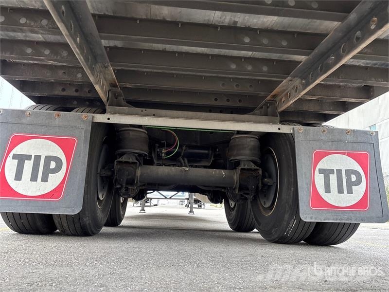 Manac 92253A811 53 ft x 102 in T/A Van Trailer Причепи-фургони
