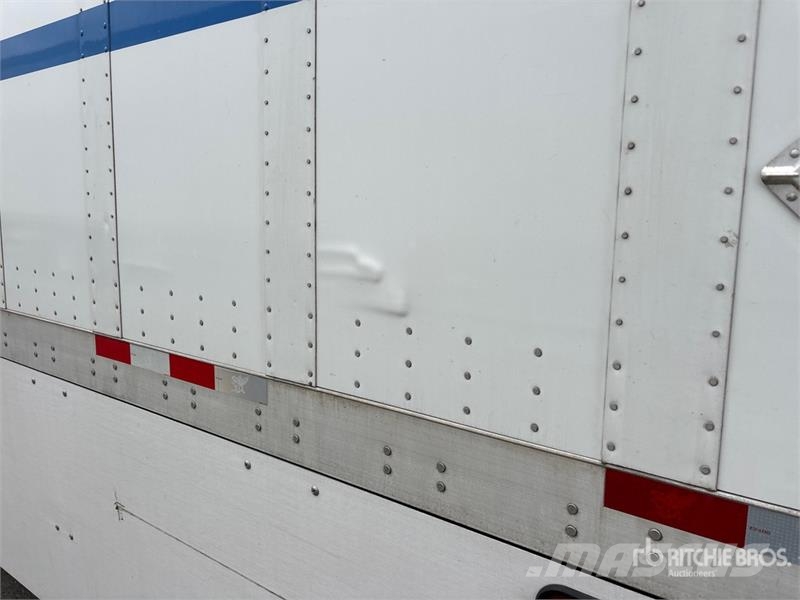 Manac 92253A811 53 ft x 102 in T/A Van Trailer Skappåbygg
