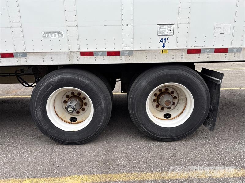 Manac 92253A811 53 ft x 102 in T/A Van Trailer Причепи-фургони