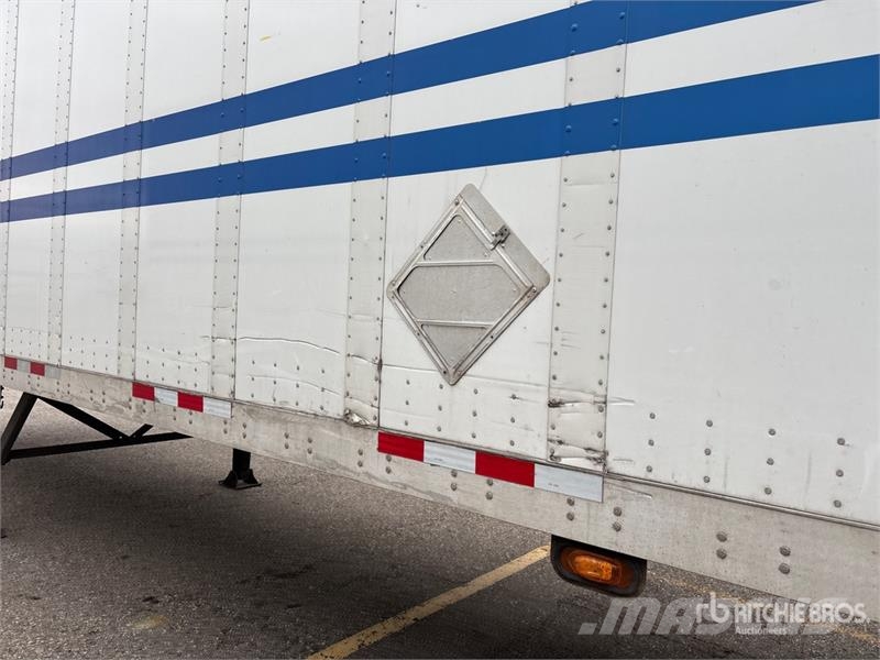 Manac 92253A811 53 ft x 102 in T/A Van Trailer Причепи-фургони