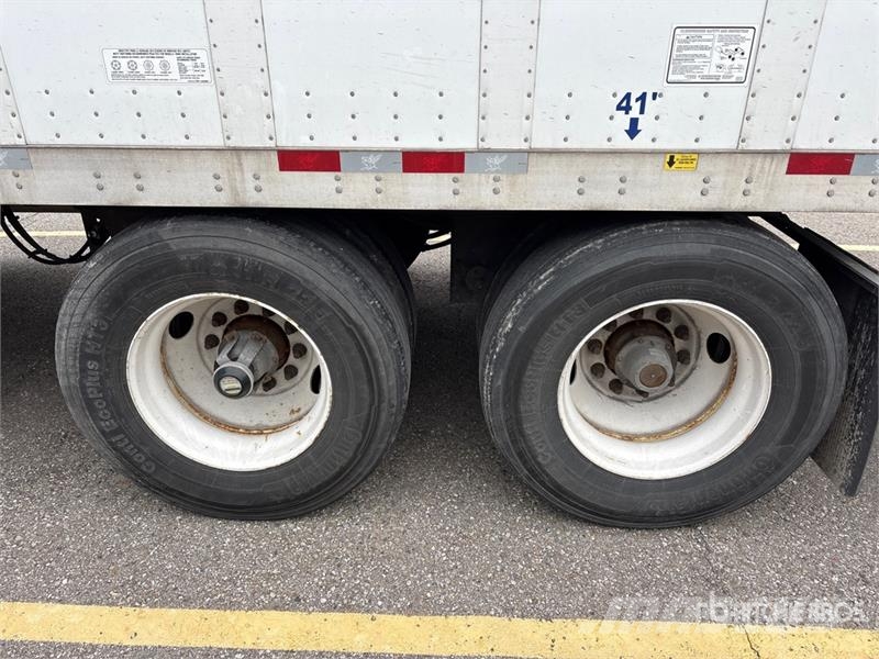 Manac 92253A811 53 ft x 102 in T/A Van Trailer Причепи-фургони