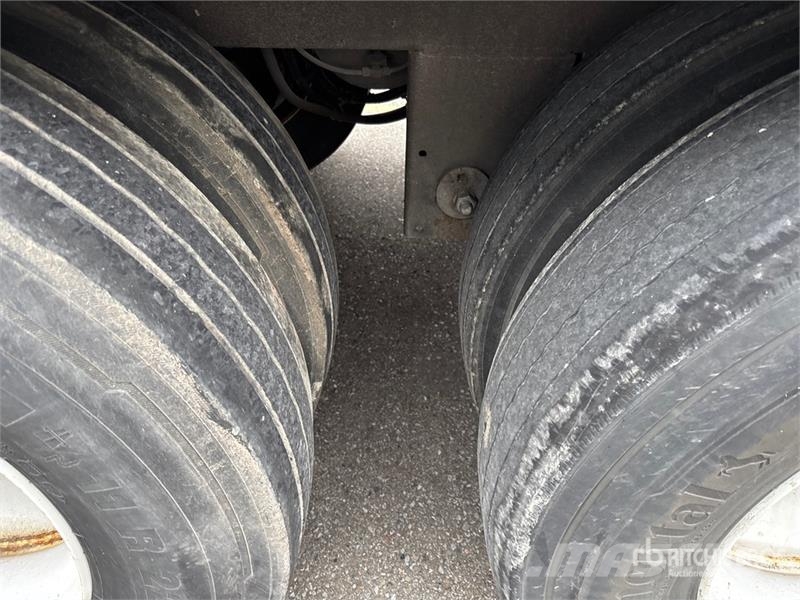 Manac 92253A811 53 ft x 102 in T/A Van Trailer Прицепы-фургоны