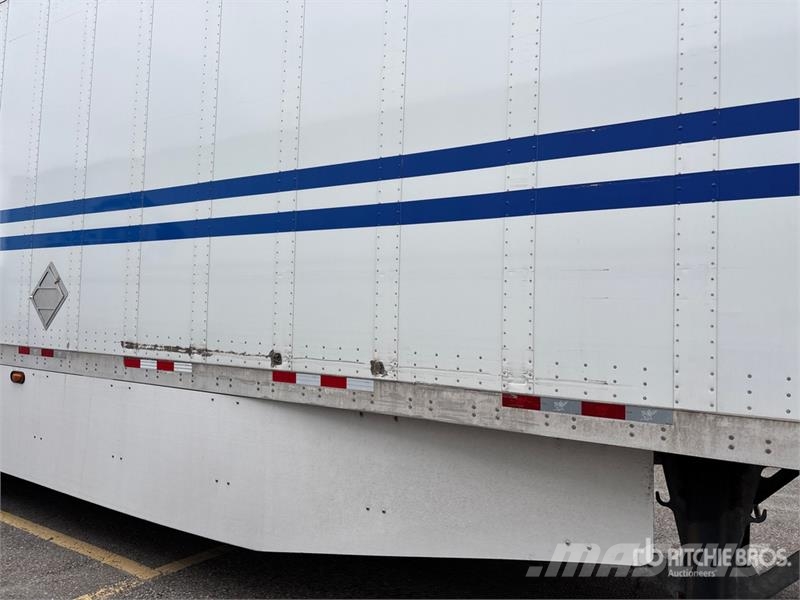 Manac 92253A811 53 ft x 102 in T/A Van Trailer Причепи-фургони
