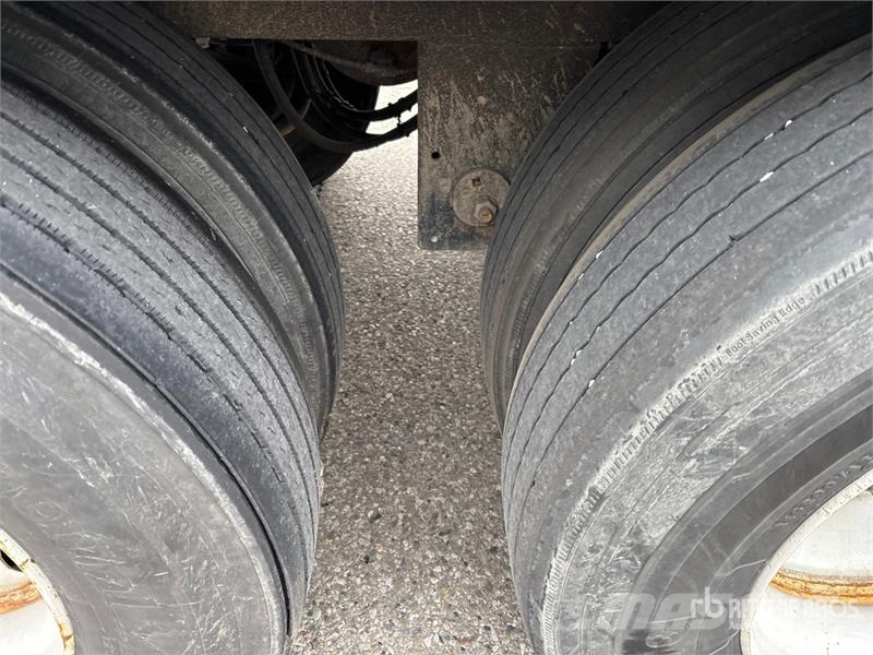 Manac 92253A811 53 ft x 102 in T/A Van Trailer مقطورات ذات هيكل صندوقي