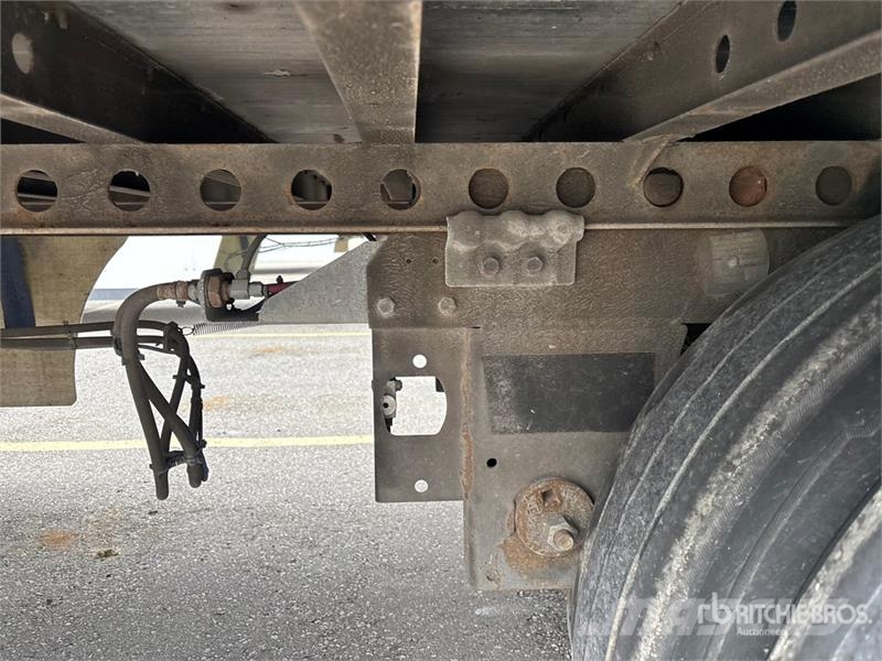 Manac 92253A811 53 ft x 102 in T/A Van Trailer Прицепы-фургоны