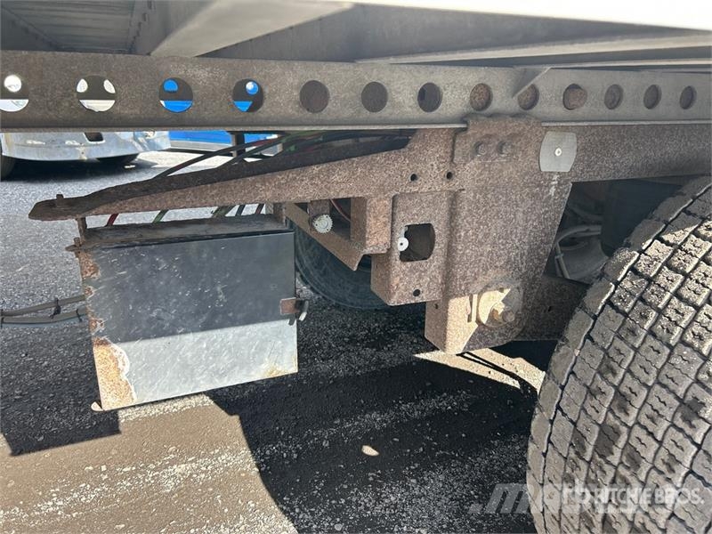 Manac 94248 48 ft x 102 in T/A Van Trailer Прицепы-фургоны