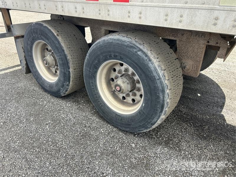 Manac 94248 48 ft x 102 in T/A Van Trailer Прицепы-фургоны