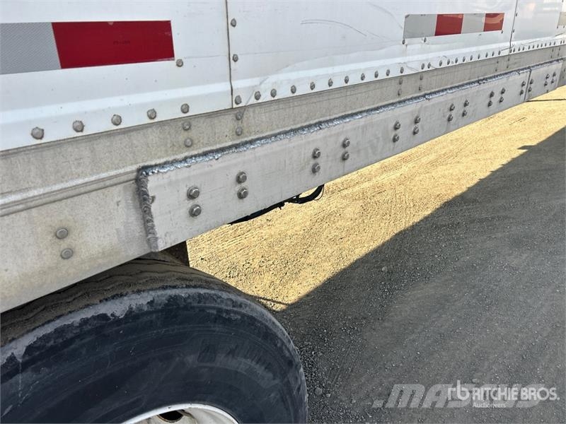 Manac 94253 53 ft x 102 in T/A Van Trailer Прицепы-фургоны