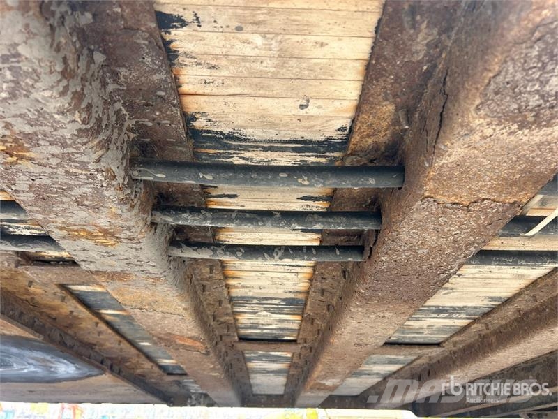 Manac 94253 53 ft x 102 in T/A Van Trailer Прицепы-фургоны