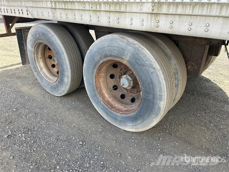 Manac 94253001 Dobozos pótkocsik