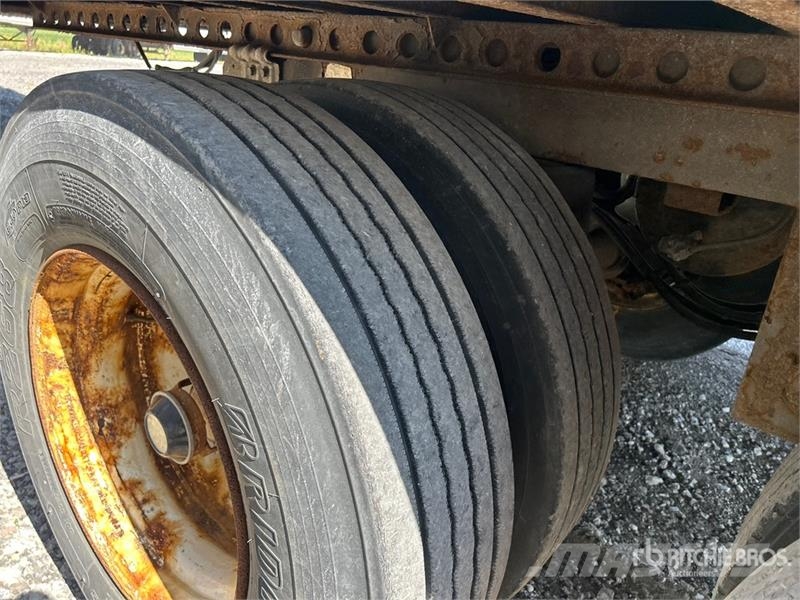 Manac 94253010 53 ft x 102 in T/A Van Trailer Cajas de remolque