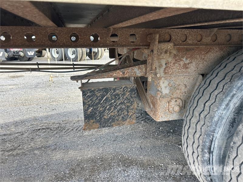 Manac 94353005 53 ft x 102 in T/A Van Trailer Fast kasse