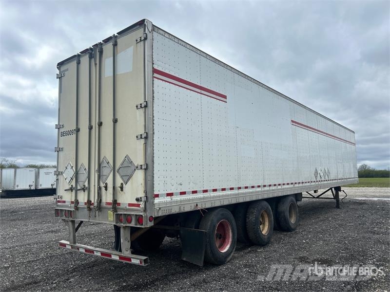 Manac 94353105 53 ft x 102 in Tri/A Heated Van Trailer Прицепы-фургоны