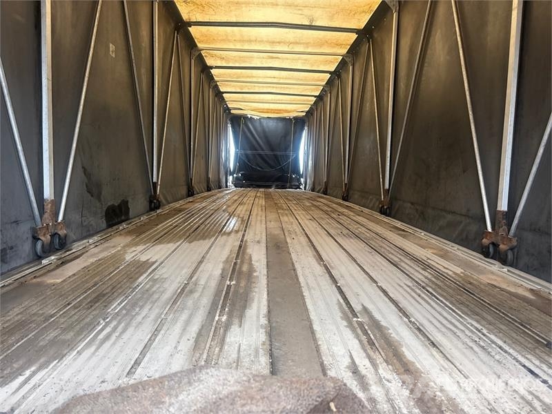 Manac AAF 48 ft T/A Spread Axle Curtain Side Trailer Reboques com cortinas laterais