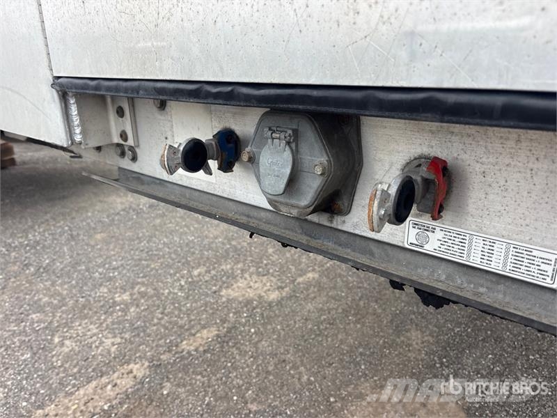 Manac Darkwing 53 ft T/A Curtain Side Trailer Rimorchi centinati