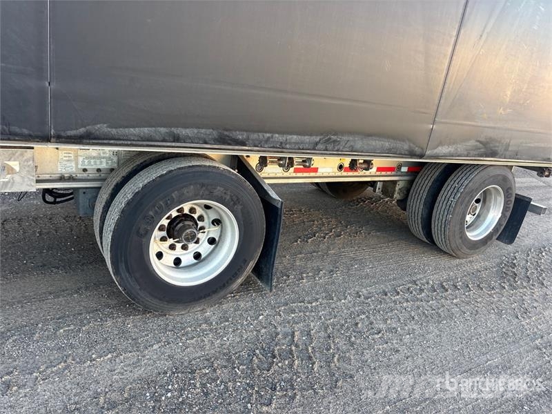 Manac Darkwing 53 ft T/A Spread Axle Curtain Side Traile 侧帘拖车