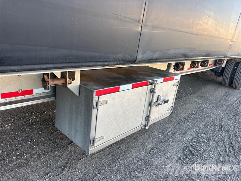 Manac Darkwing 53 ft T/A Spread Axle Curtain Side Traile 侧帘拖车