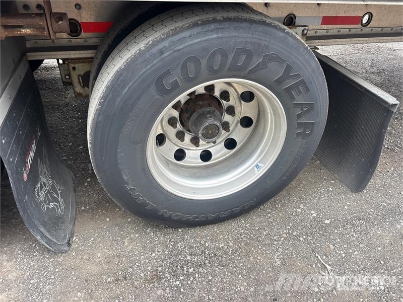 Manac Darkwing 53 ft T/A Curtain Side Trailer Tovarne prikolice sa ciradom