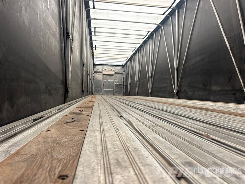 Manac Darkwing 53 ft T/A Curtain Side Trailer Tovarne prikolice sa ciradom