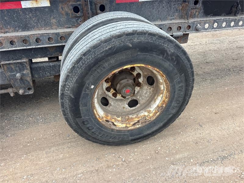 Manac Tri/A Extendable Container Trailer Remolques portacontenedores