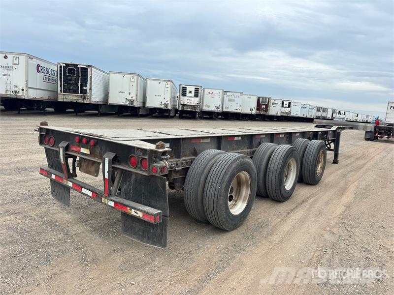 Manac Tri/A Extendable Container Trailer Remolques portacontenedores