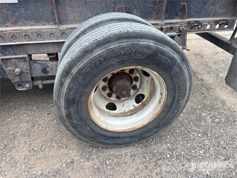 Manac Tri/A Extendable Container Trailer Remolques portacontenedores
