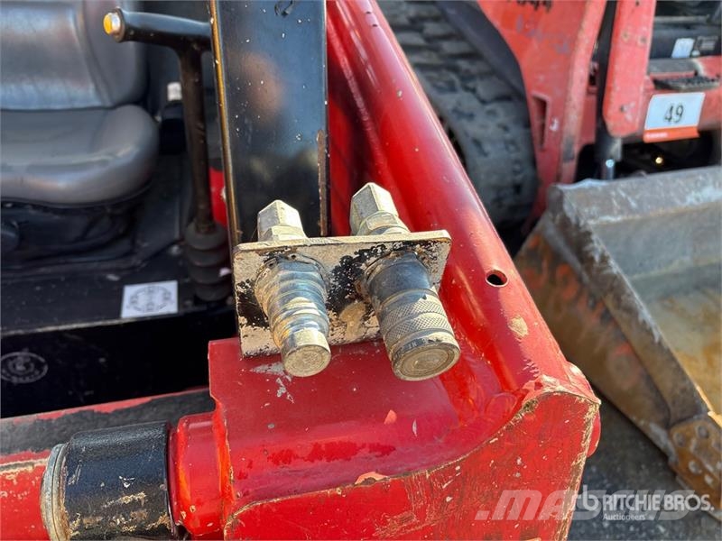 Manitou 1050R Skid Steer Loader لوادر انزلاقية التوجيه