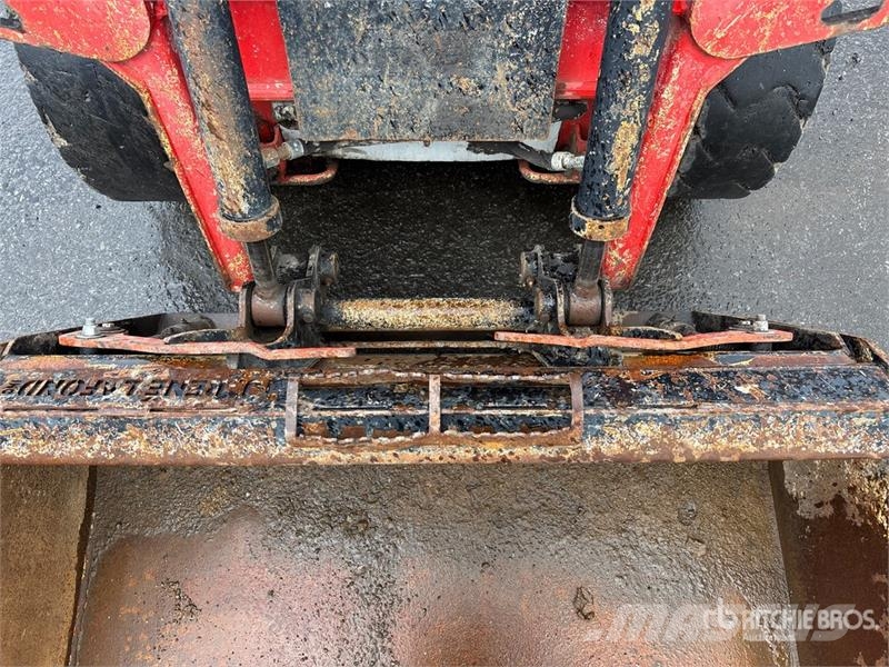 Manitou 1050R Skid Steer Loader لوادر انزلاقية التوجيه