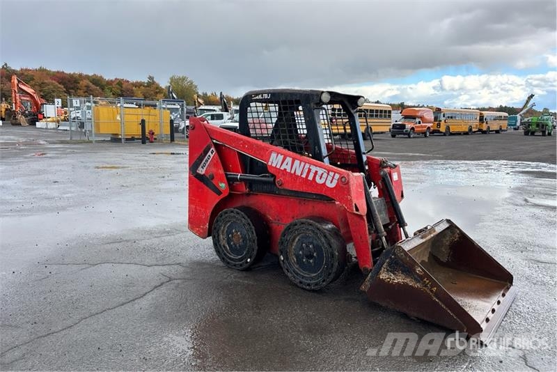 Manitou 1050R Skid Steer Loader لوادر انزلاقية التوجيه