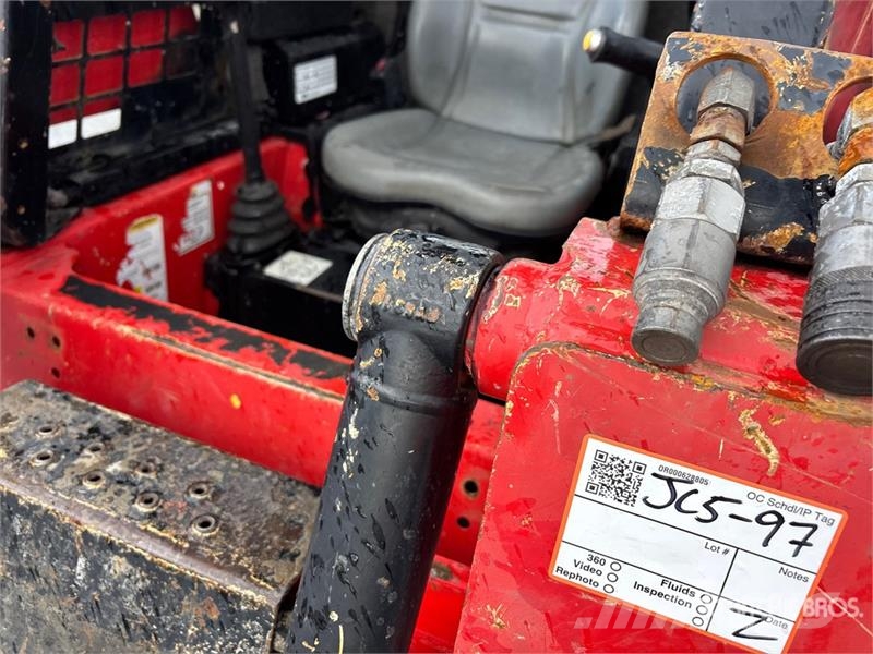 Manitou 1050R Skid Steer Loader لوادر انزلاقية التوجيه