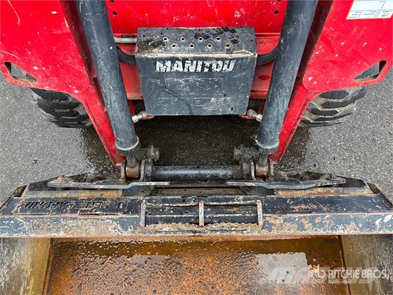 Manitou 1050R Skid Steer Loader Krautuvai su šoniniu pasukimu