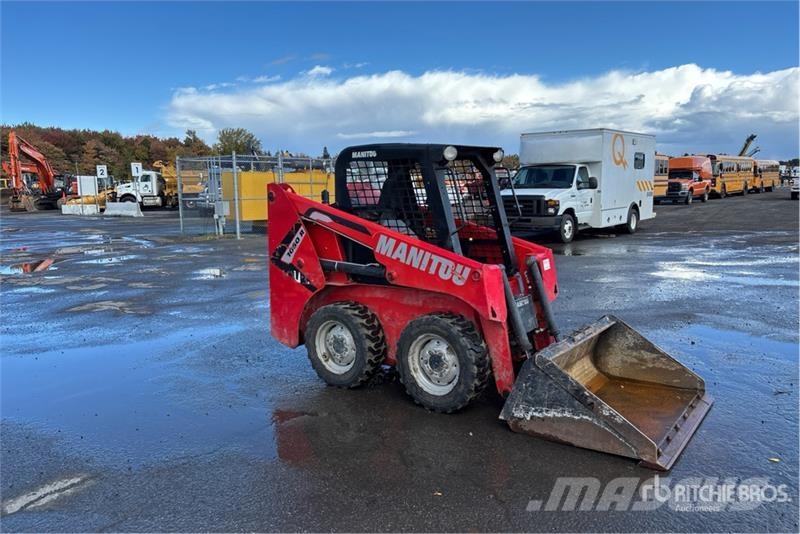 Manitou 1050R Skid Steer Loader Krautuvai su šoniniu pasukimu