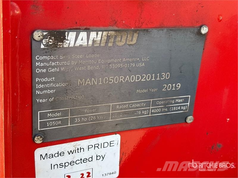 Manitou 1050R-T4 Compact Track Loader لوادر انزلاقية التوجيه