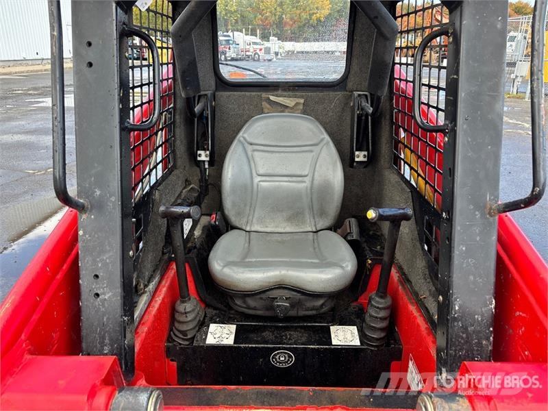 Manitou 1050R-T4 Mini Compact Track Loader Lietoti riteņu kompaktiekrāvēji