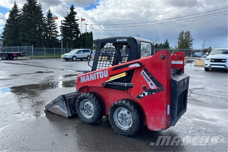Manitou 1050R-T4 Mini Compact Track Loader Lietoti riteņu kompaktiekrāvēji