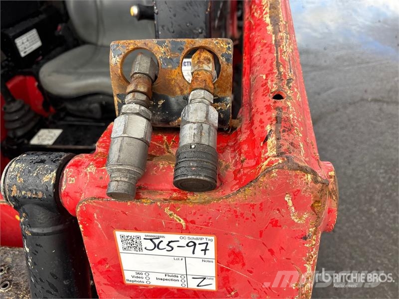Manitou 1050R-T4 Mini Compact Track Loader Kompaktrakodók