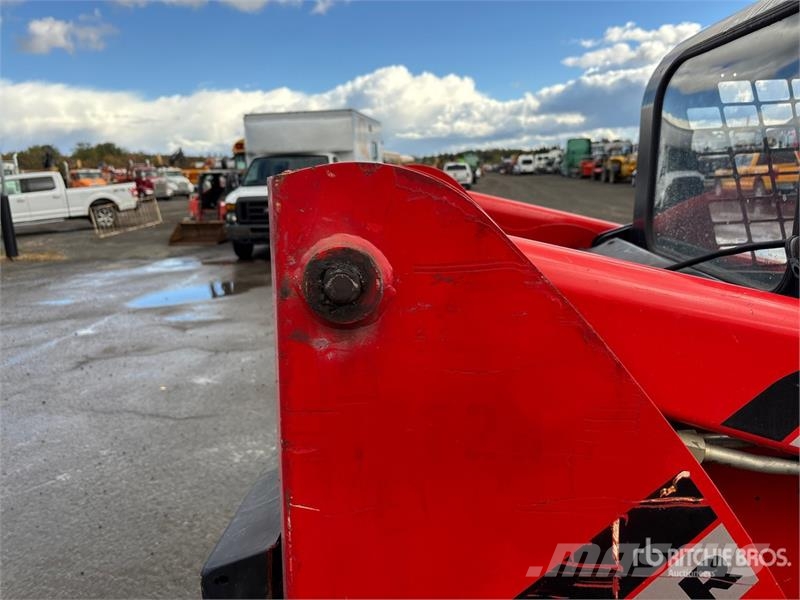 Manitou 1050R-T4 Mini Compact Track Loader Lietoti riteņu kompaktiekrāvēji