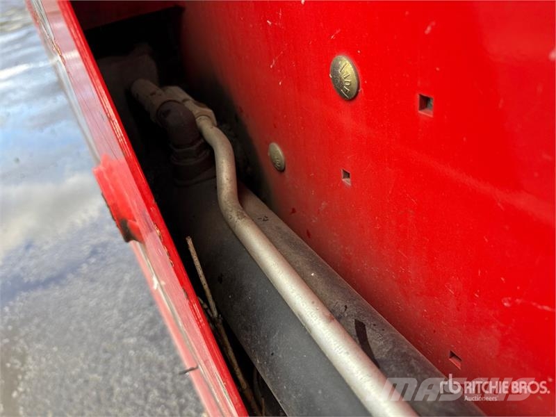 Manitou 1050R-T4 Mini Compact Track Loader Lietoti riteņu kompaktiekrāvēji