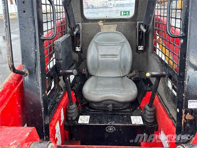 Manitou 1050R-T4 Mini Compact Track Loader Kompaktrakodók