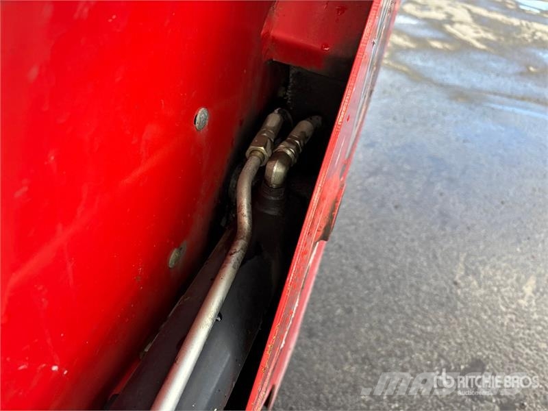 Manitou 1050R-T4 Mini Compact Track Loader Lietoti riteņu kompaktiekrāvēji