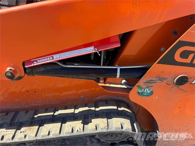 Manitou 1050RT Compact Track Loader Kompaktlaadurid