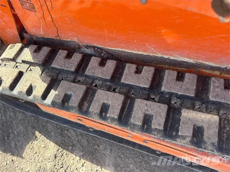 Manitou 1050RT Compact Track Loader لوادر انزلاقية التوجيه